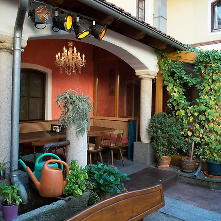 Gasthof Zur Linde Guest house